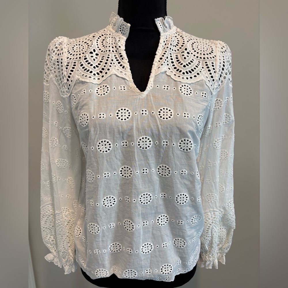 NWT White Eyelet Lace Women's Top XS